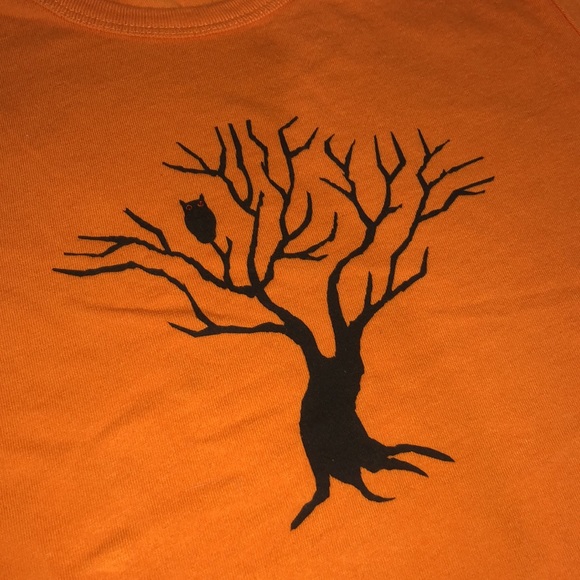 Halloween Tee 🎃 Tree with Owl - Picture 2 of 8